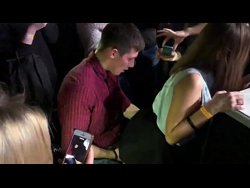❤️ Echte seks yn in Russyske nachtclub. 18-jierrich Russysk famke yn 'e anus en fagina neukt yn in nachtclub ️❌ Porno vk op fy.xxxlfv.top ❌